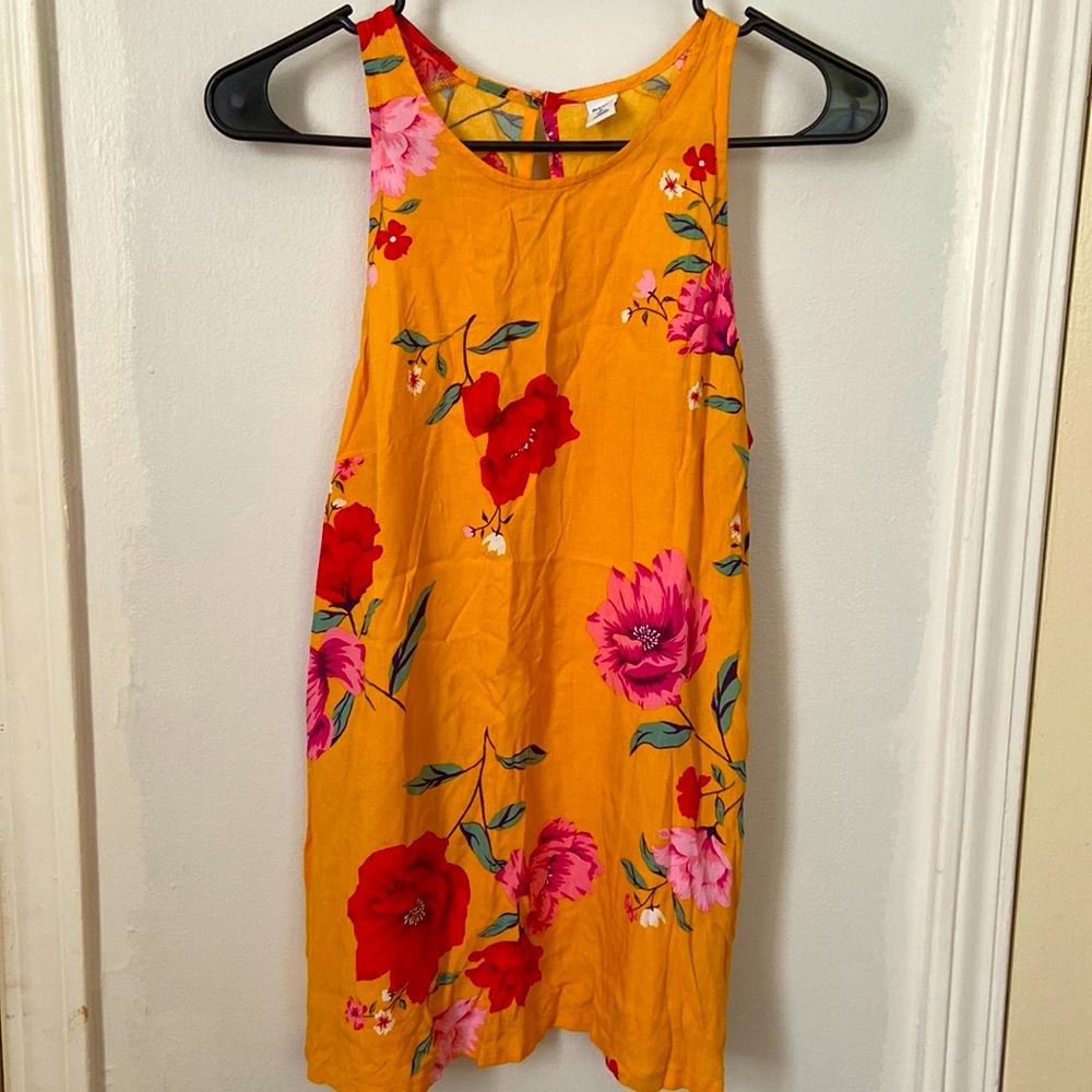 Floral tank
